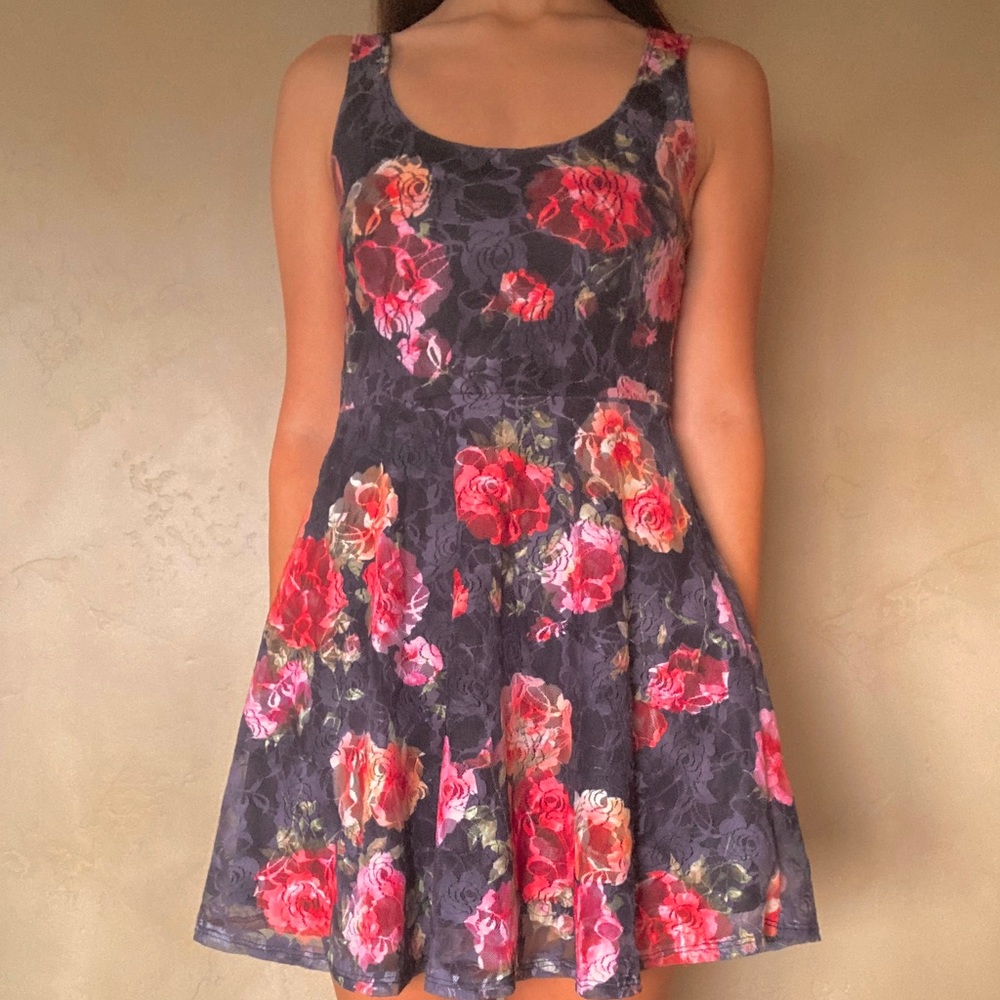 Grey dress with bright pink roses